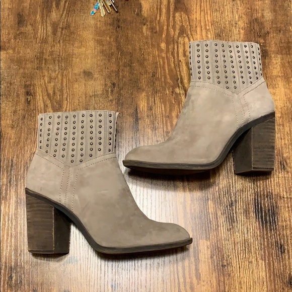 Lucky Brand stud suede boots - Picture 1 of 3